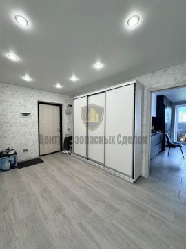 2-к квартира, 5/5 эт., 74м²