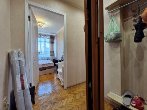 2-к квартира, 8/12 эт., 40м²