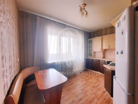 2-к квартира, 4/10 эт., 56м²