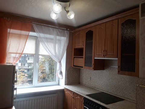 2-к квартира, 4/14 эт., 47м²