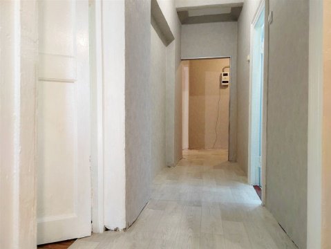 2-к квартира, 3/3 эт., 60м²