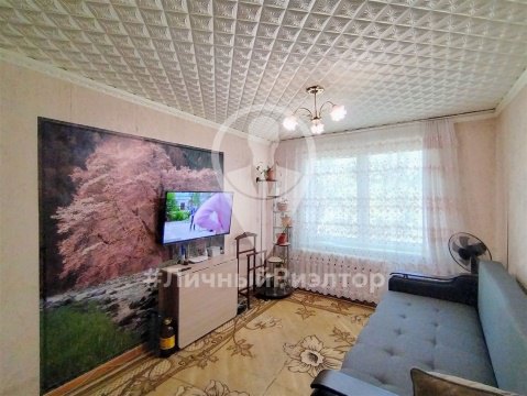 2-к квартира, 5/5 эт., 42м²