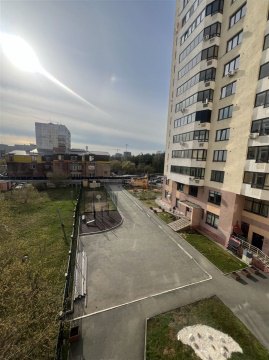 3-к квартира, 4/25 эт., 82м²