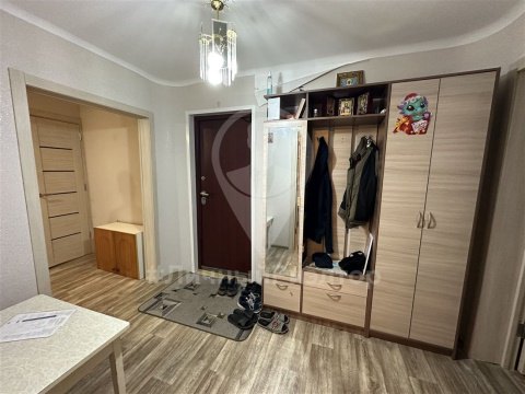 2-к квартира, 2/5 эт., 52м²