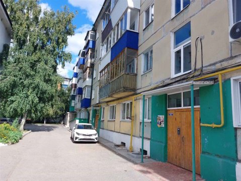 2-к квартира, 5/5 эт., 45м²