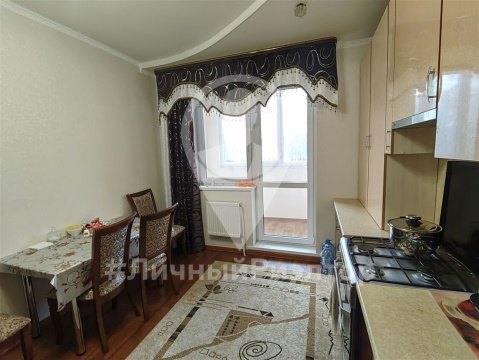 2-к квартира, 3/11 эт., 70м²