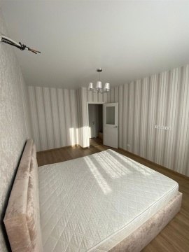 2-к квартира, 8/26 эт., 75м²