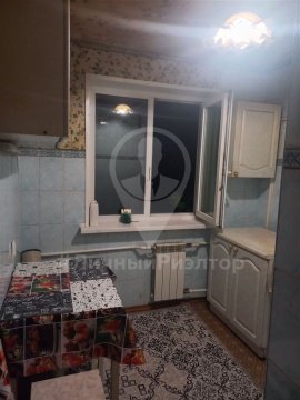 2-к квартира, 5/5 эт., 45м²