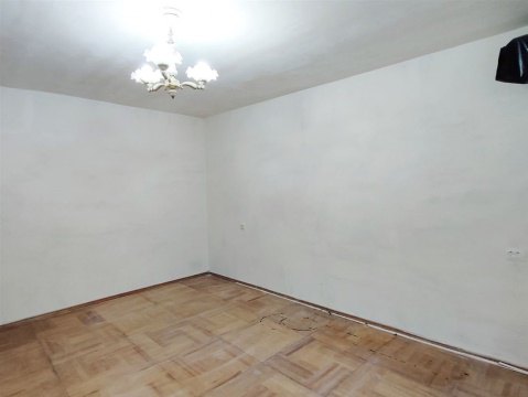 2-к квартира, 5/5 эт., 51м²