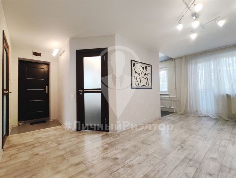 3-к квартира, 2/5 эт., 61м²