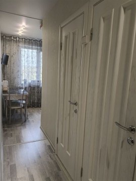 3-к квартира, 5/5 эт., 50м²