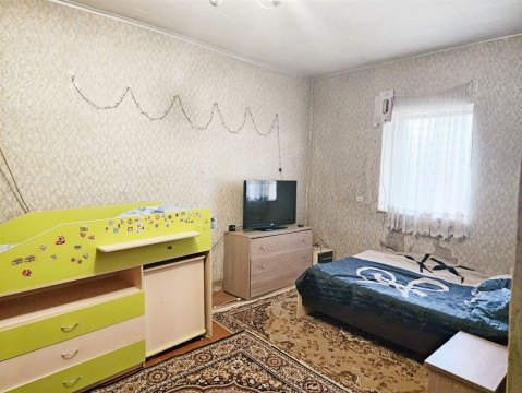 3-к квартира, 1/1 эт., 65м²