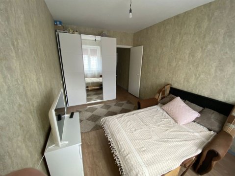 2-к квартира, 4/16 эт., 56м²