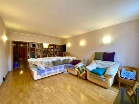 3-к квартира, 5/5 эт., 91м²