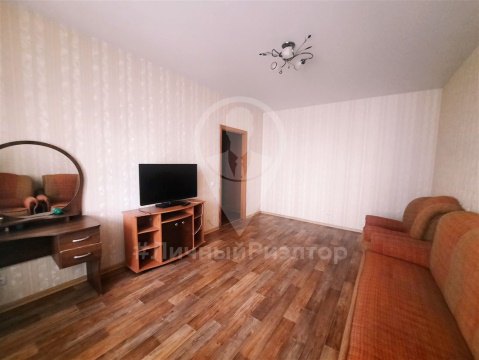 2-к квартира, 4/10 эт., 56м²