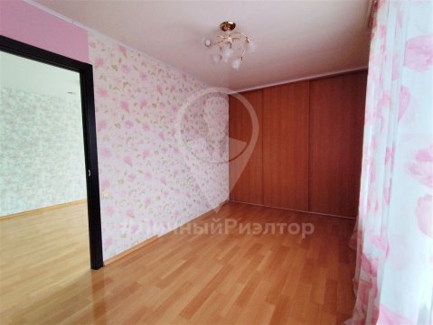 3-к квартира, 1/3 эт., 51м²